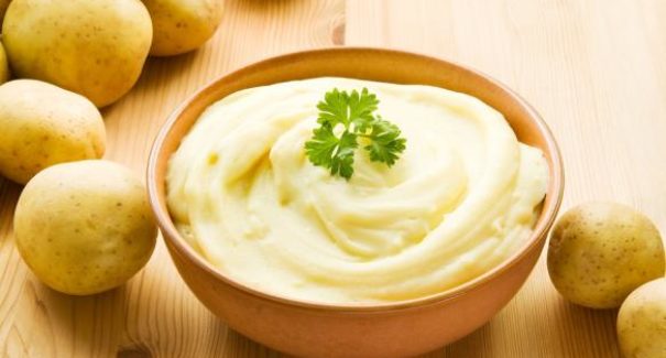 Aprenda a fazer purê de batata cremoso