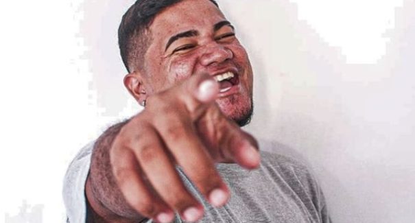 Kaio de Cara estreia stand-up solo no próximo domingo (01)
