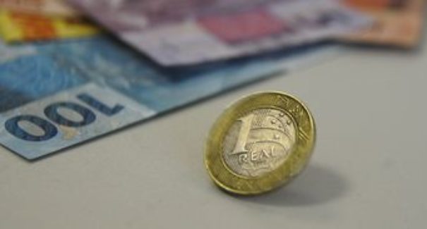 Décimo terceiro deve injetar R$ 214 bi na economia do país