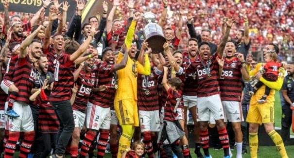 Mengão joga contra o Ceará ainda em festa