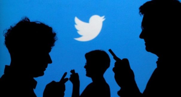 Twitter proíbe propaganda política
