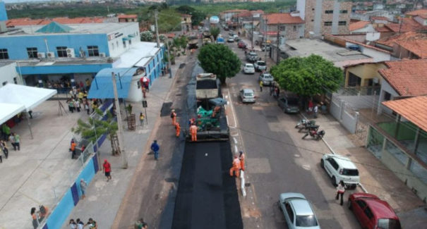 Vias da Alemanha recebem asfaltamento