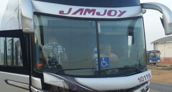 Duas pessoas morrem durante assalto em ônibus de viagem