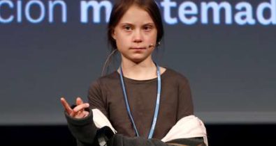 “É vergonhoso que o mundo permaneça calado sobre isso”, diz Greta Thunberg