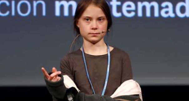 “É vergonhoso que o mundo permaneça calado sobre isso”, diz Greta Thunberg