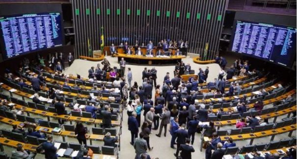 Entenda a polêmica sobre o fundo eleitoral