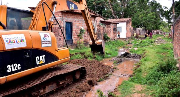 Obra de drenagem profunda é iniciada na região da Santa Bárbara