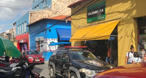 Receita Federal realiza ação no centro de São Luís em combate à pirataria