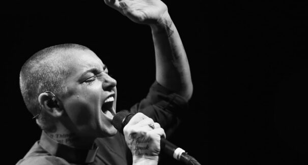 Morre cantora Sinead O’Connor aos 56 anos