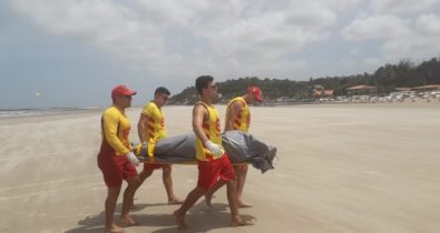 Corpo de jovem que se afogou na praia do Araçagi é encontrado