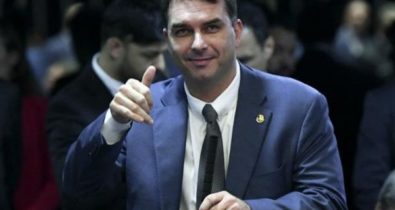MP aperta o cerco contra Flávio Bolsonaro