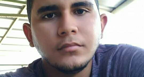 Jovem morre em grave acidente após cair com veículo dentro de um rio