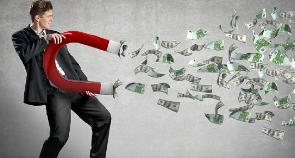 Aprenda simpatias para atrair amor, felicidade e riqueza em 2020