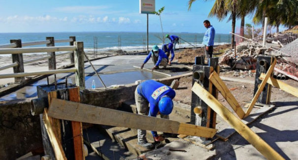 Calçadão da Ponta D’areia é reconstruído