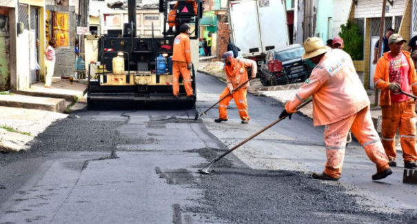 Prefeitura abre dez novas frentes de trabalho em bairros da Capital