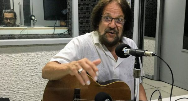 Morre, aos 69 anos, o cantor e compositor Tunai