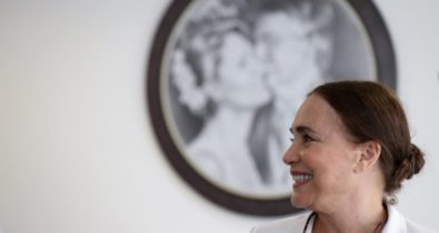 Regina Duarte diz ‘sim’ a Bolsonaro e assumirá a Secretaria de Cultura