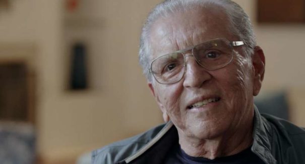 Carlos Alberto de Nóbrega é internado após tomar iogurte vencido