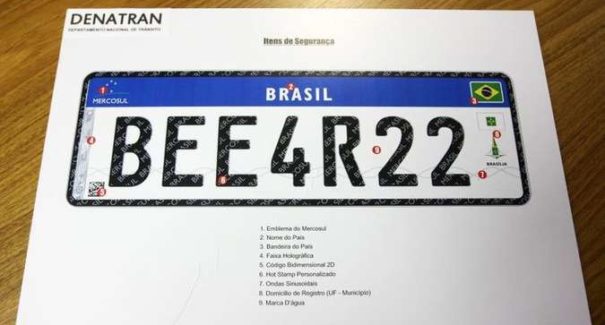 Entenda as polêmicas da nova placa Mercosul para veículos