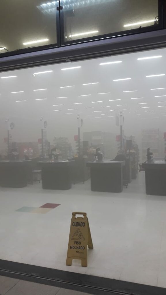 Vídeo: supermercado Mateus do Renascença tem princípio de incêndio