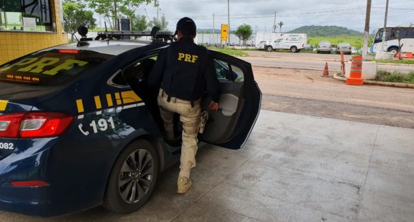 Homem suspeito de estelionato é identificado e preso na BR-010