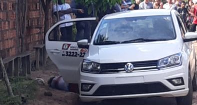 Táxi é roubado e abandonado com ocupante morto
