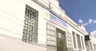 Assaltantes invadem casa de gerente de banco mas fogem sem roubar nada