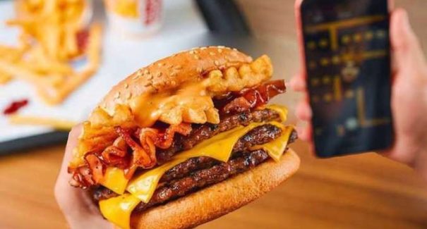 Redes de fast-food trocam farpas nas redes: ”Copia. Só não faz igual”