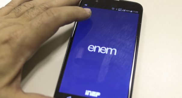 Inep formaliza adiamento do Enem digital para 22 e 29 de novembro