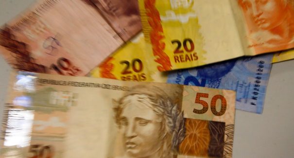 Novo valor do salário mínimo começa a vigorar amanhã