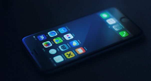 iPhones antigos ficam mais lentos e Apple é multada em €25 milhões