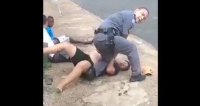 Vídeo: Policial militar imobiliza e bate no rosto de grávida, em SP
