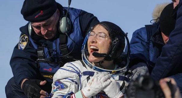 Astronauta americana bate recorde de permanência no espaço