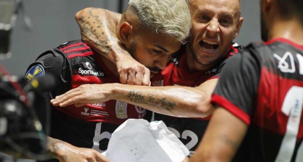 Flamengo é campeão da Supercopa do Brasil com goleada no Mané Garrincha