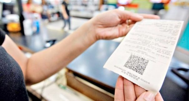 Consumidor não é obrigado a apresentar nota fiscal para efetuar troca; entenda