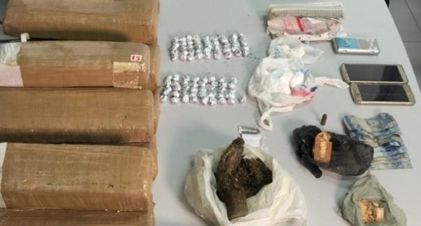 Operação policial prende suspeitos e apreende armas e drogas em São Luís