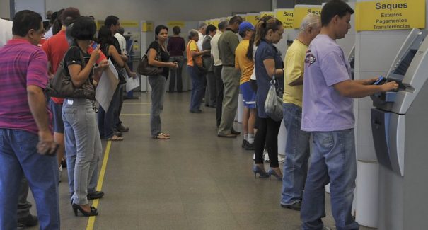 Bancos não terão expediente no feriado de Nossa Senhora Aparecida