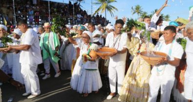 Banho de Axé faz abertura simbólica do circuito de carnaval da Beira-Mar 2020