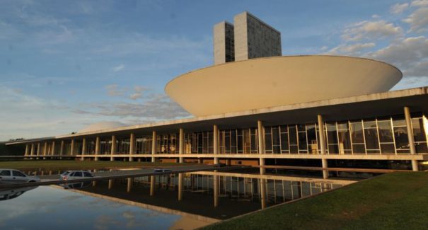 Parlamentares se mobilizam por votação do PL de prisão em 2ª instância