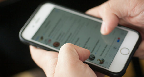 Exposição excessiva de crianças em redes sociais pode causar danos