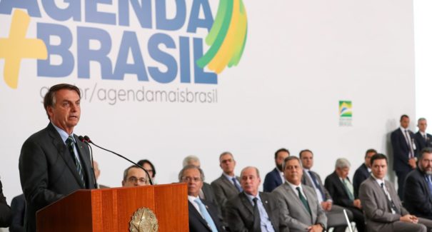 “Tivemos o melhor semestre desde 2013”, diz Bolsonaro sobre o PIB