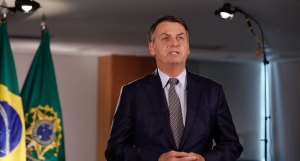 Bolsonaro diz que não há motivo para pânico sobre o coronavírus