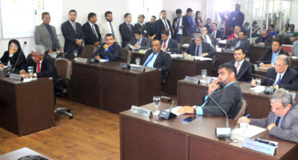 Vereadores têm 29 dias para mudar de partido