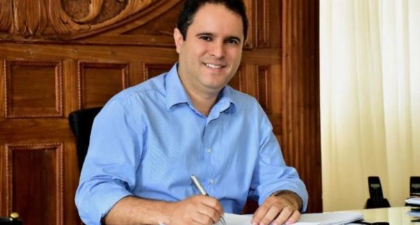 Prefeito Edivaldo Holanda convoca 566 aprovados em concurso da educação