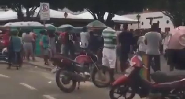 Entrega de cestas básicas é suspensa por conta de aglomeração