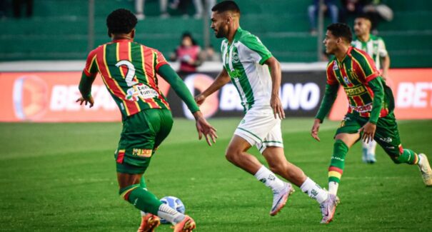 Sampaio empata com Juventude e cai mais uma posição