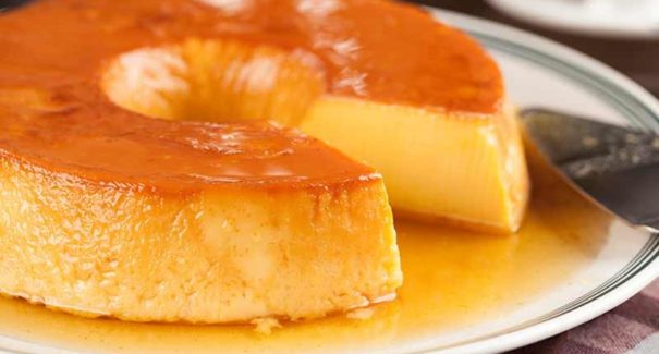 Aprenda a fazer pudim de pão no liquidificador