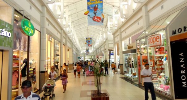 Shoppings retomam horário normal de funcionamento a partir deste sábado