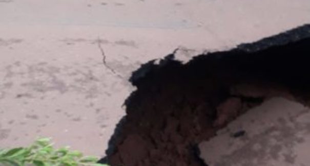 Após fortes chuvas, trecho da BR-222 tem rompimento; DNIT passa orientações