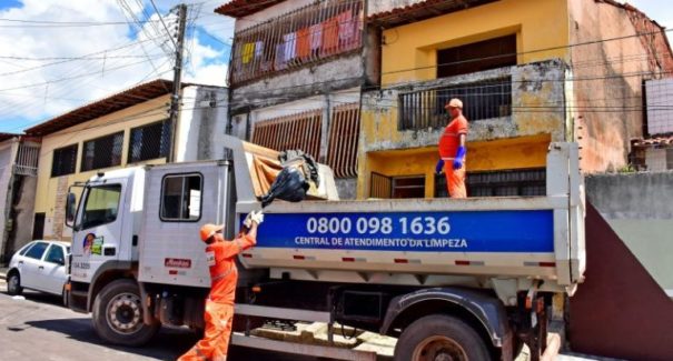 Coleta de lixo segue com força na capital maranhense